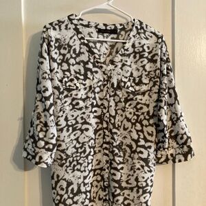 Stylish Black and White Women's Top